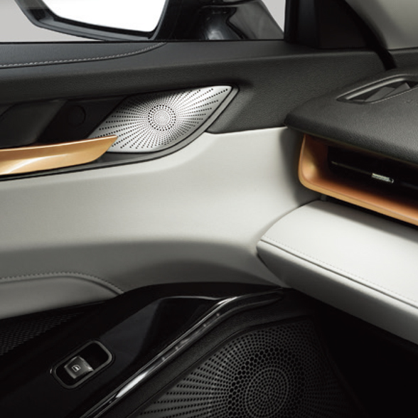 8-Speaker  Sound System